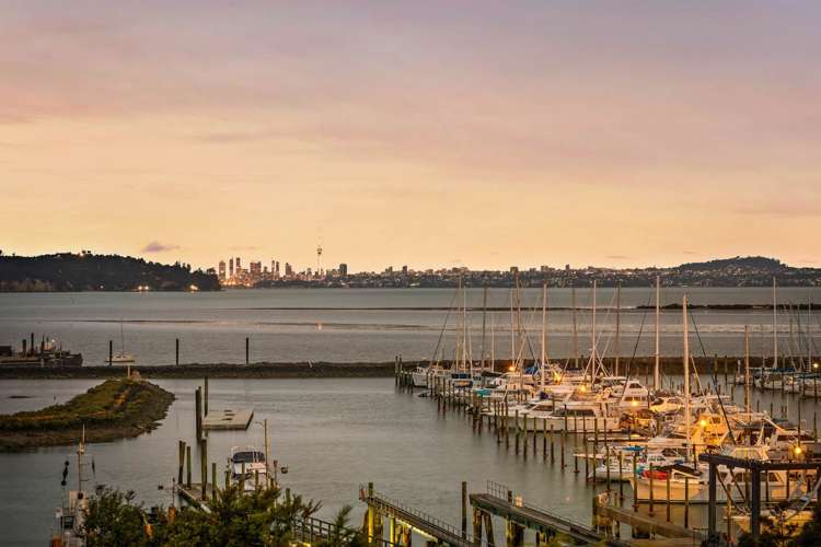 17 Courtneys West Harbour_26