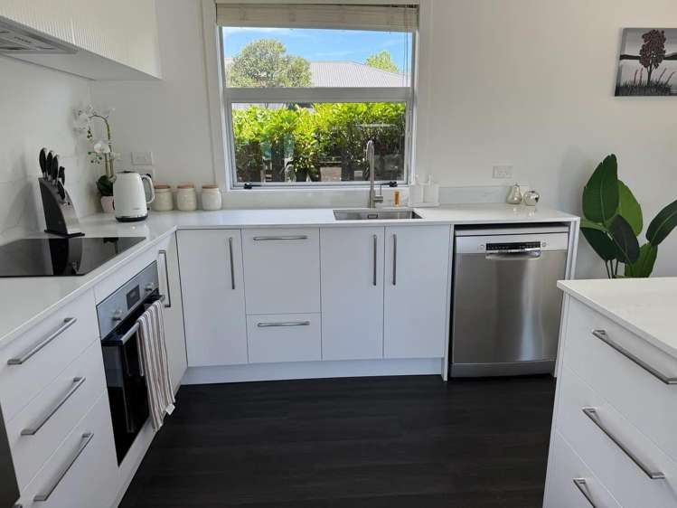 77 Mahuta Road Five Mile Bay_3