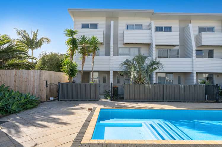 15/3 Riverside Road Orewa_26