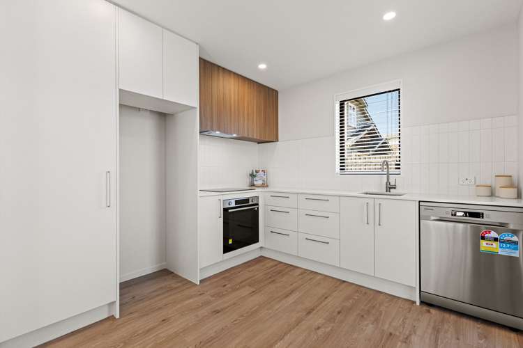1-4/10 Saint Martins Road_5