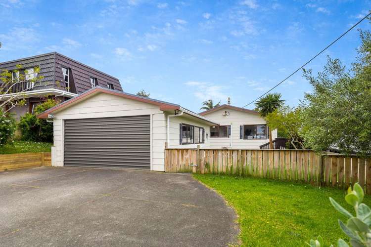 116 Whangaparoa Road Red Beach_0