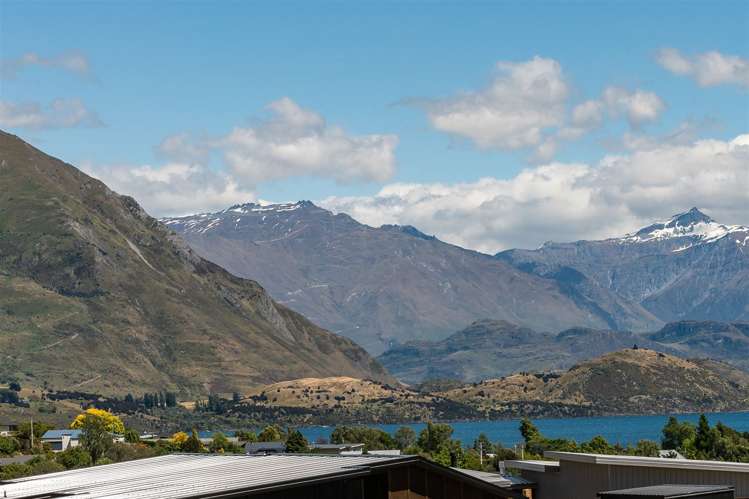 7 Mcneil Crescent Wanaka_10