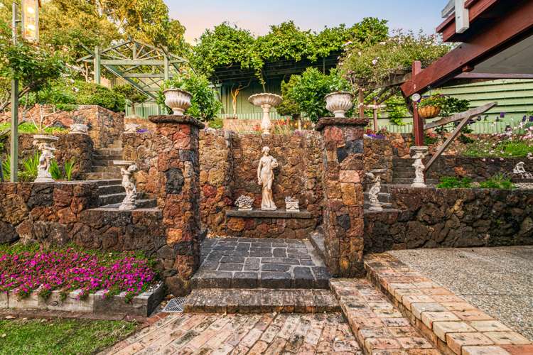 32 Deane Avenue Titirangi_24