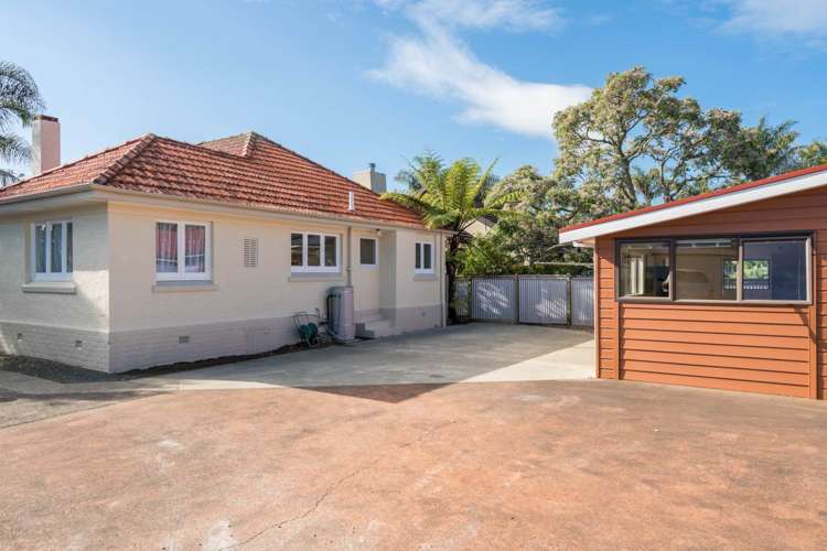 86 Western Hills Drive Kensington_11