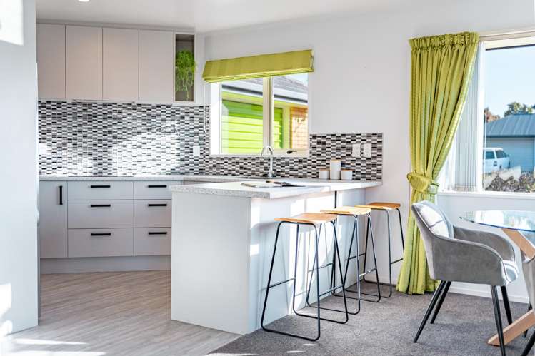 112 Gayhurst Road Dallington_4