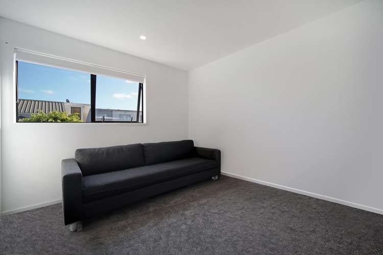 10/24 Yeovil Street 1801_6