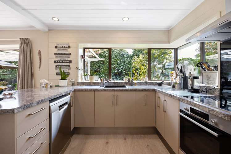 3 Sheridan Crescent Leamington_15