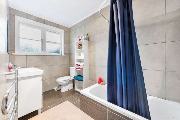 3 Islington Avenue New Lynn_10