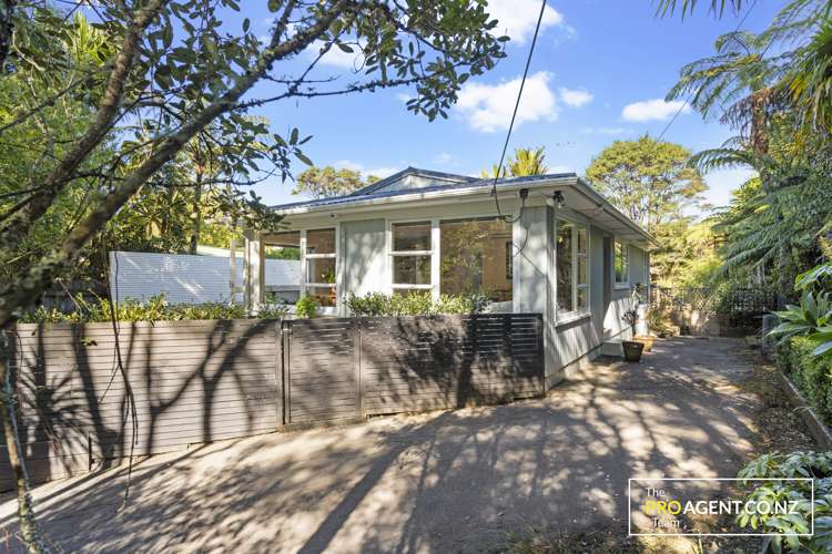 146 Woodlands Park Road Titirangi_25