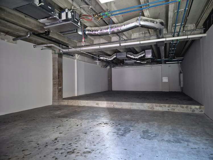 Shop 65/3 Maki Street Westgate_2