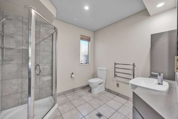 14 Denby Road Hawera_18