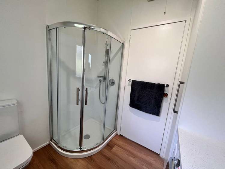 3A Earl Road Titirangi_6