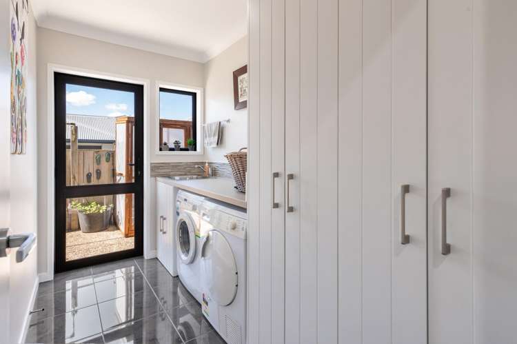 24 Stafford Rise Owhata_24