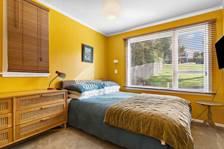 7 Rauhuia Crescent Parau_19