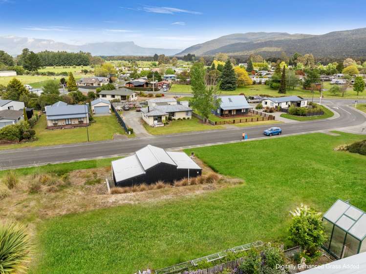 13 Muriwai Drive Manapouri_5