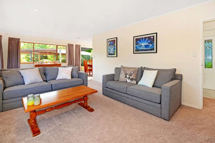 13 Oruamo Place Beach Haven_5