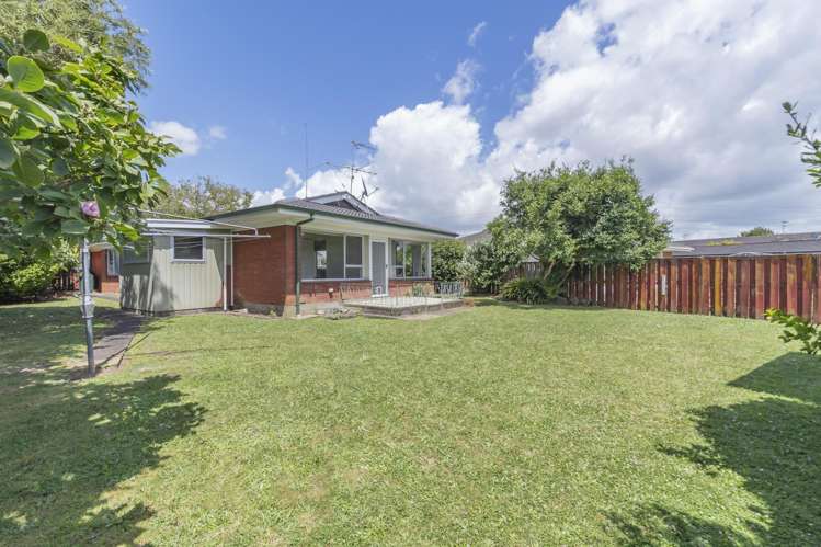 17 Barnhill Crescent Pahurehure_5