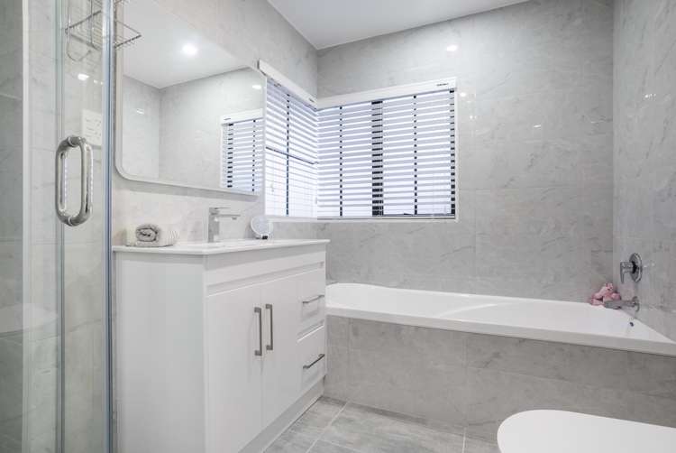 6 Fairchild Avenue Goodwood Heights_12