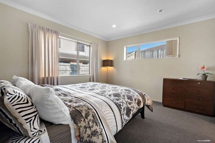 11 Manning Rise Flat Bush_3