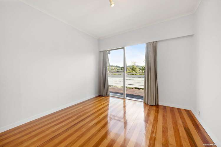 16 Derwent Crescent Titirangi_13