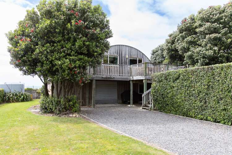 61 Akitio Esplanade Pongaroa_22