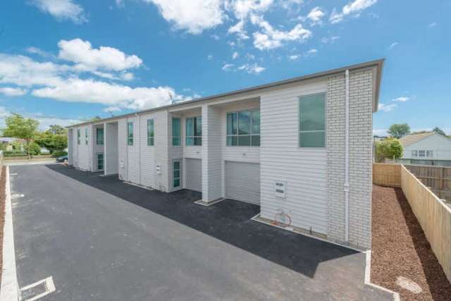 Spacious and sunny executive two bedroom apartment