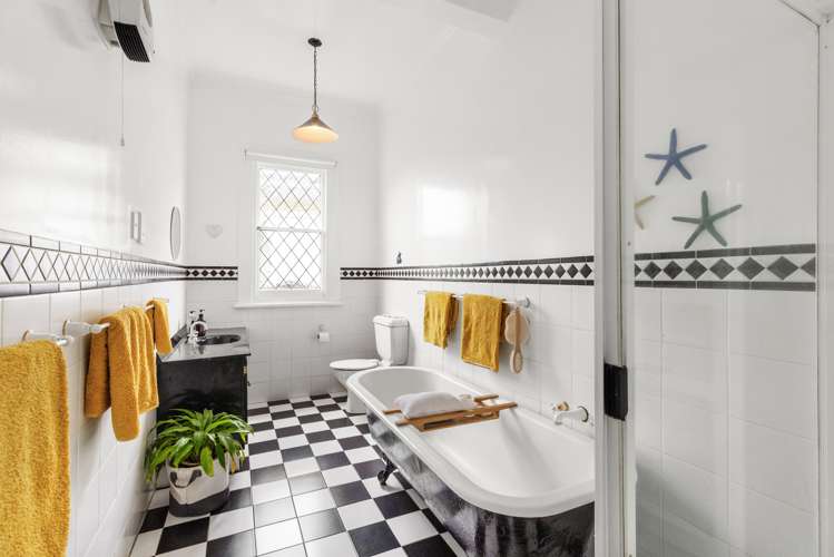 22 Nelson Crescent Napier South_16