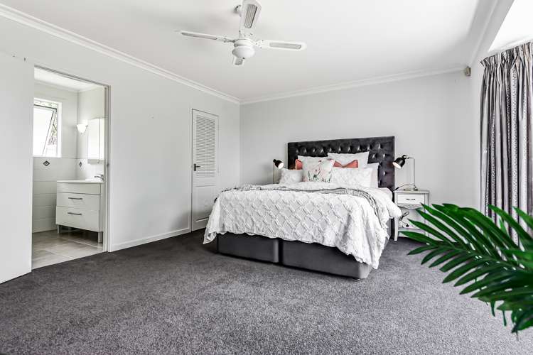 27 Hinton Avenue Forest Lake_16