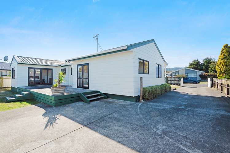 4 Broadbelt Grove Levin_18