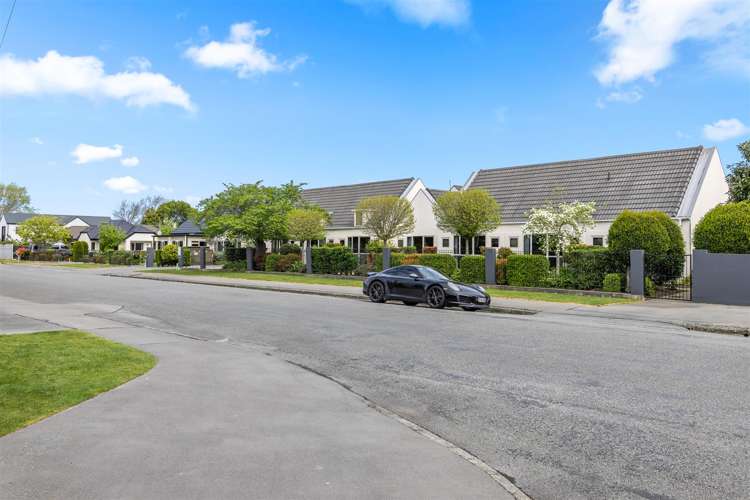 61, 73, 75A, 75B, 77 Bryndwr Road Bryndwr_9