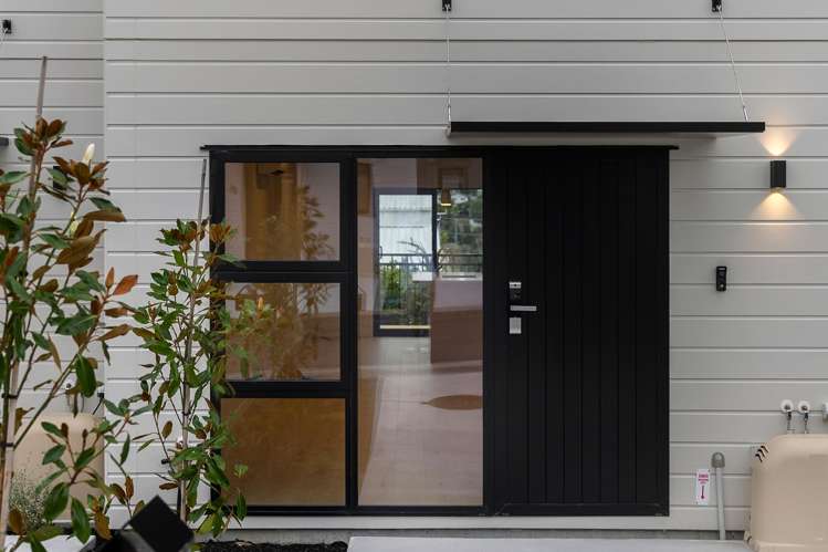 27 Awhi Lane Massey_6