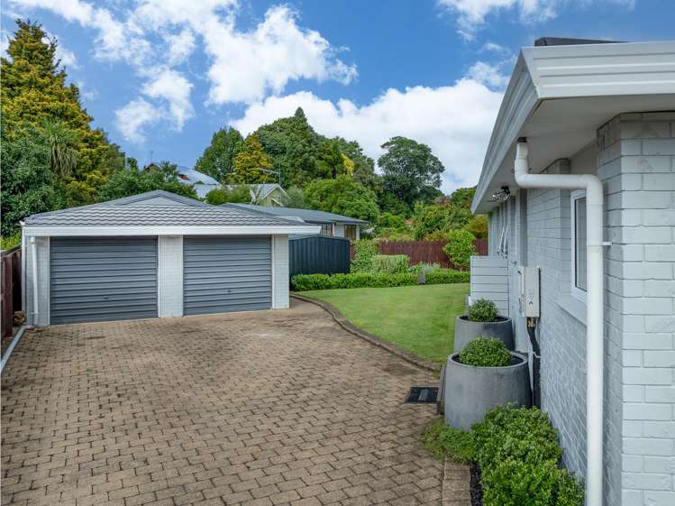 37 Sheridan Crescent Cambridge_14