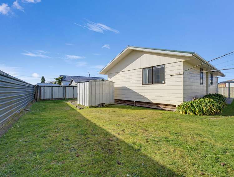 1B Isobel Street Fairy Springs_11