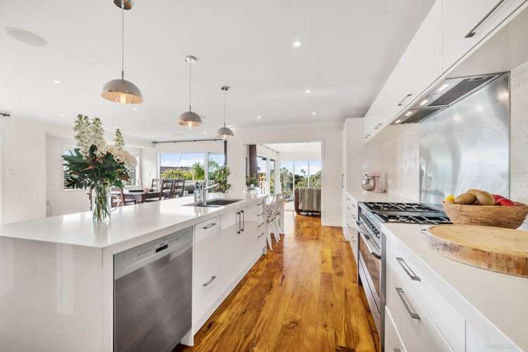 7 Rewi Street Torbay_13