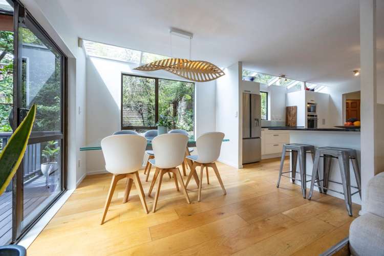 156 Laingholm Drive_0