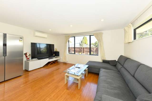 3B Dickson Crescent Hornby_4