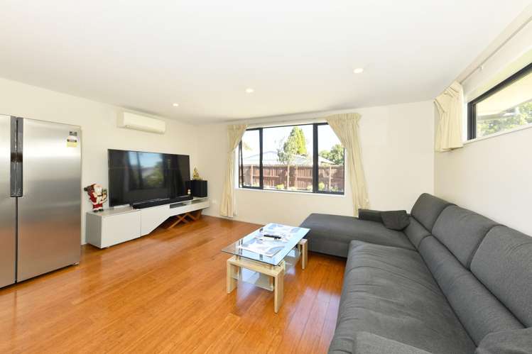 3B Dickson Crescent Hornby_4