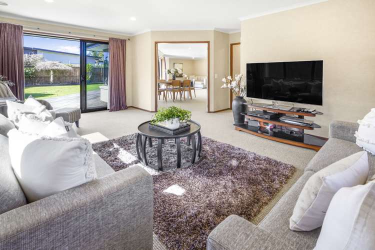 85 Huntington Drive Huntington_5