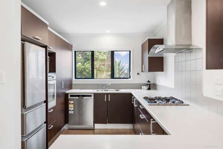 8 Vicente Place Oteha_10