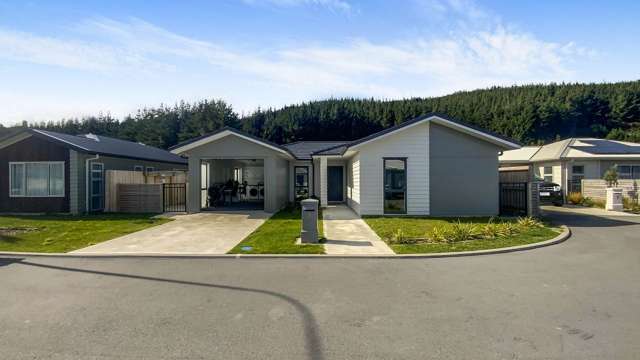 Charming Family Home in Wainuiomata, Lower Hutt