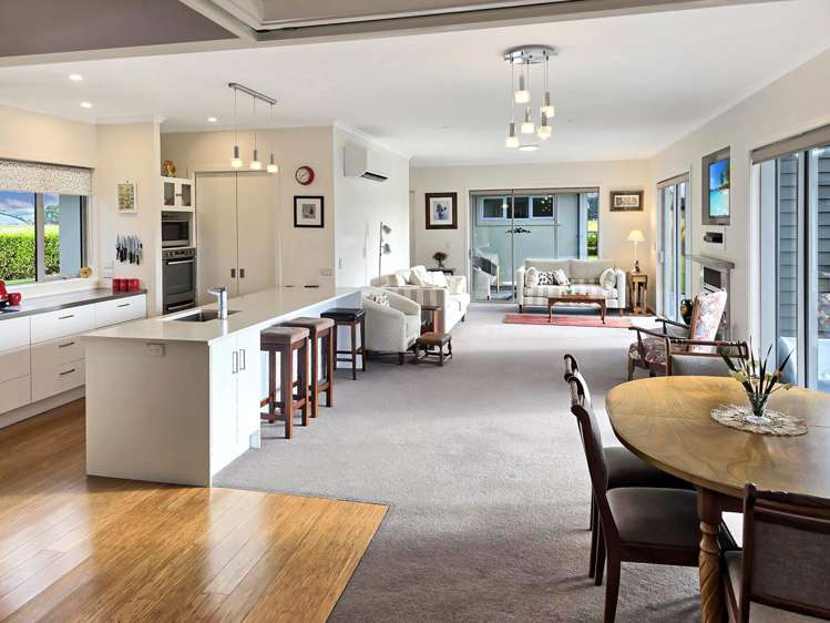 305 Parsons Road Weston_10