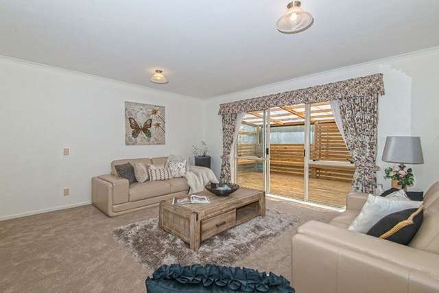 2/12 Windsong Court Northpark_4