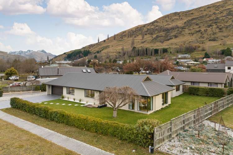 11 Portree Drive Lower Shotover_2