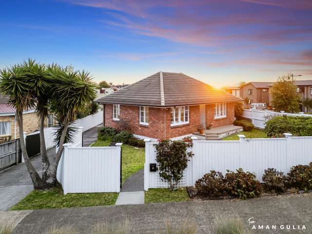 Spacious, Sunlit & Full of Potential - Rare Find!