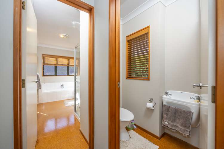 1 Sunnyhills Avenue Glenview_14