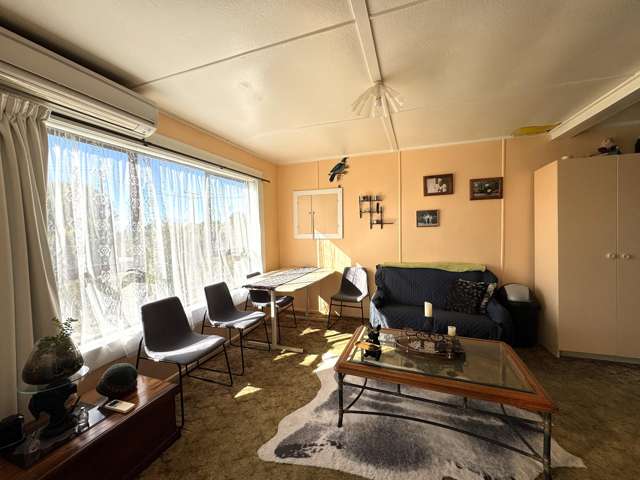 8 Kowhai Street Kaka Point_4