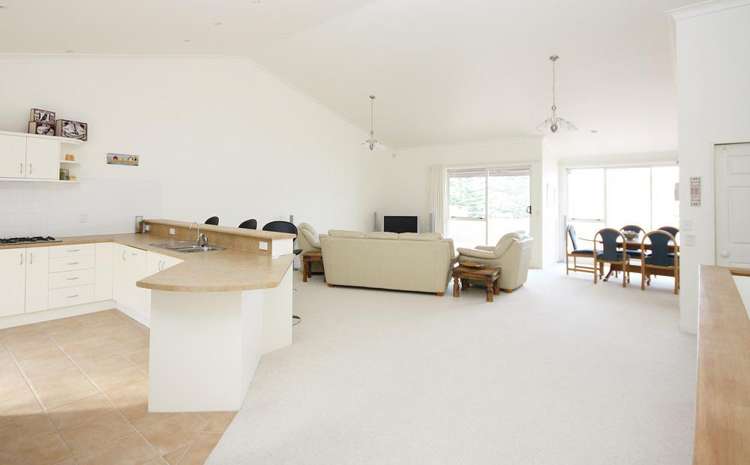 2c The Esplanade Tairua_3