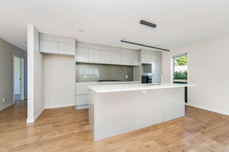 22C Buscomb Avenue_5