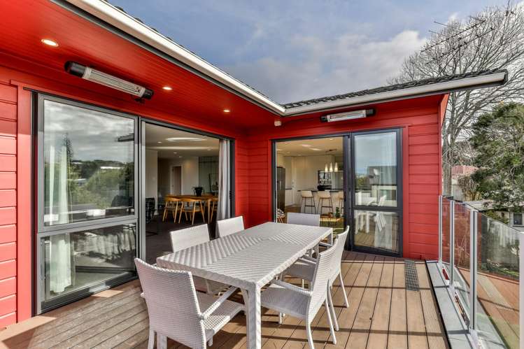 88 Tiroroa Avenue Te Atatu South_12