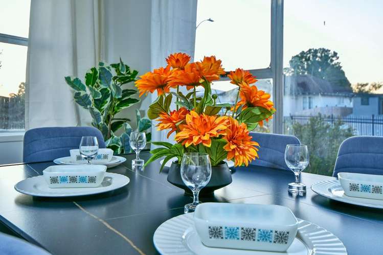 2/2 Wayne Drive Mangere_8